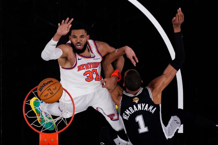Knicks open NBA Finals on road with win over Spurs